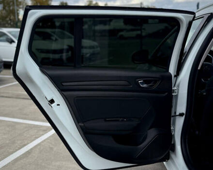 Рено Меган 2018 в Киеве на Automoto.ua Белый Рено Меган, объемом двигателя 1.5 л и пробегом 191 тыс. км за 14499 $, фото 40 на Automoto.ua