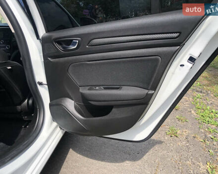 Белый Рено Меган, объемом двигателя 1.46 л и пробегом 188 тыс. км за 12400 $, фото 25 на Automoto.ua
