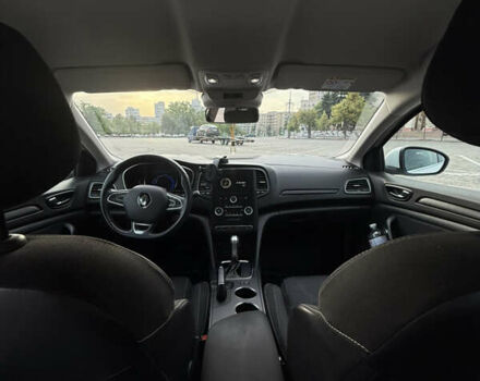 Белый Рено Меган, объемом двигателя 1.46 л и пробегом 254 тыс. км за 12500 $, фото 9 на Automoto.ua