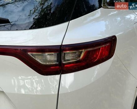 Белый Рено Меган, объемом двигателя 1.5 л и пробегом 250 тыс. км за 10890 $, фото 10 на Automoto.ua