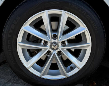 Рено Меган 2018 в Киеве на Automoto.ua Белый Рено Меган, объемом двигателя 1.5 л и пробегом 191 тыс. км за 14499 $, фото 12 на Automoto.ua