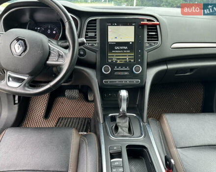 Белый Рено Меган, объемом двигателя 1.6 л и пробегом 217 тыс. км за 12900 $, фото 17 на Automoto.ua