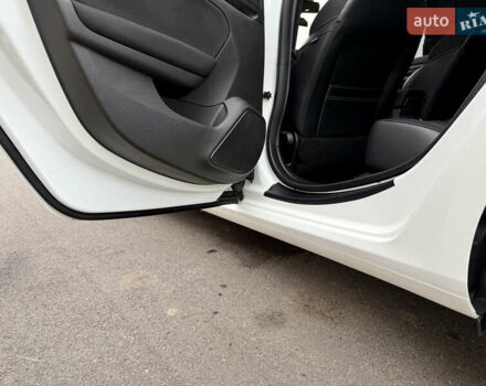 Білий Рено Меган, об'ємом двигуна 1.5 л та пробігом 245 тис. км за 13333 $, фото 42 на Automoto.ua