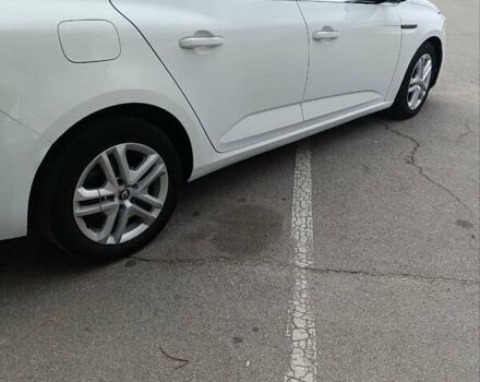 Белый Рено Меган, объемом двигателя 1.46 л и пробегом 130 тыс. км за 13200 $, фото 3 на Automoto.ua