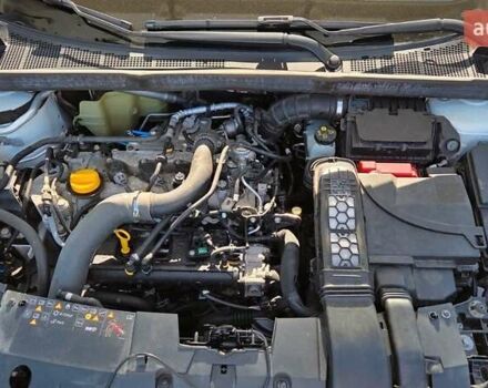 Белый Рено Меган, объемом двигателя 1.46 л и пробегом 225 тыс. км за 11999 $, фото 23 на Automoto.ua