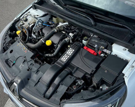 Рено Меган 2018 в Киеве на Automoto.ua Белый Рено Меган, объемом двигателя 1.5 л и пробегом 191 тыс. км за 14499 $, фото 52 на Automoto.ua