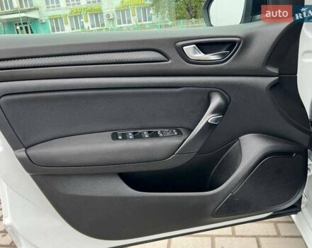 Білий Рено Меган, об'ємом двигуна 1.5 л та пробігом 145 тис. км за 14500 $, фото 14 на Automoto.ua