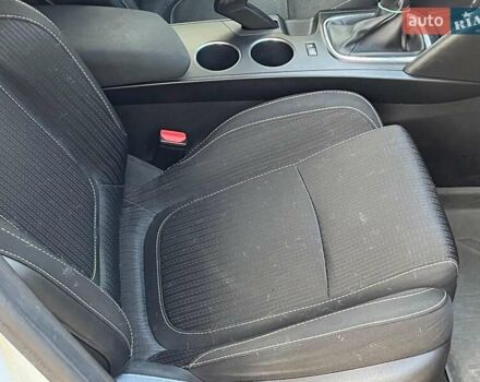 Белый Рено Меган, объемом двигателя 1.5 л и пробегом 250 тыс. км за 10890 $, фото 16 на Automoto.ua