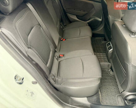 Білий Рено Меган, об'ємом двигуна 1.5 л та пробігом 245 тис. км за 13333 $, фото 52 на Automoto.ua