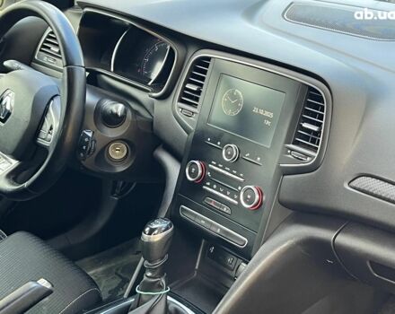 Белый Рено Меган, объемом двигателя 1.5 л и пробегом 250 тыс. км за 10890 $, фото 17 на Automoto.ua