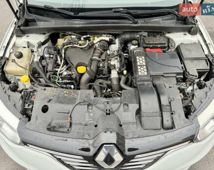 Білий Рено Меган, об'ємом двигуна 1.5 л та пробігом 245 тис. км за 13333 $, фото 69 на Automoto.ua