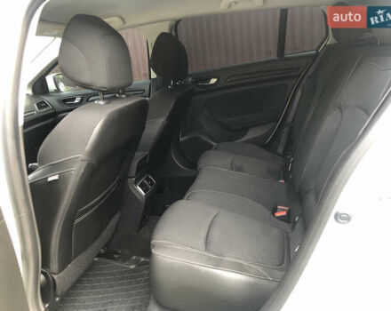 Белый Рено Меган, объемом двигателя 1.46 л и пробегом 188 тыс. км за 12400 $, фото 18 на Automoto.ua