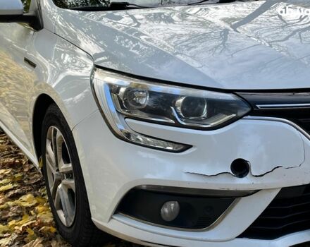 Белый Рено Меган, объемом двигателя 1.5 л и пробегом 250 тыс. км за 10890 $, фото 3 на Automoto.ua