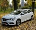 Белый Рено Меган, объемом двигателя 1.5 л и пробегом 250 тыс. км за 10890 $, фото 1 на Automoto.ua