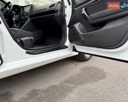 Білий Рено Меган, об'ємом двигуна 1.5 л та пробігом 245 тис. км за 13333 $, фото 55 на Automoto.ua