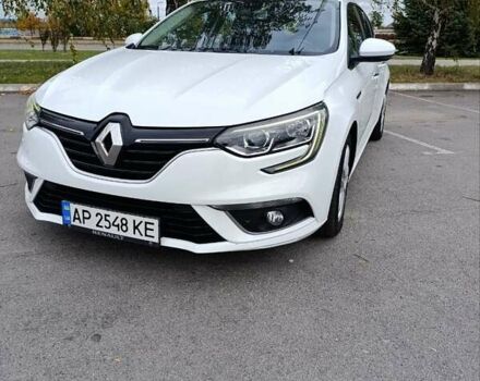Белый Рено Меган, объемом двигателя 1.46 л и пробегом 130 тыс. км за 13200 $, фото 6 на Automoto.ua