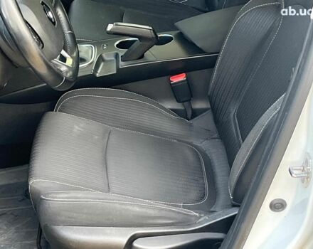 Белый Рено Меган, объемом двигателя 1.5 л и пробегом 250 тыс. км за 10890 $, фото 29 на Automoto.ua