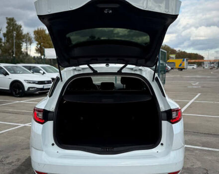 Рено Меган 2018 в Киеве на Automoto.ua Белый Рено Меган, объемом двигателя 1.5 л и пробегом 191 тыс. км за 14499 $, фото 44 на Automoto.ua