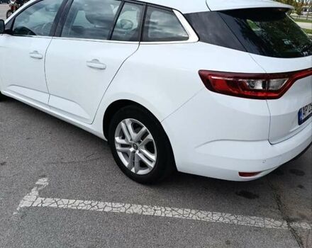 Белый Рено Меган, объемом двигателя 1.46 л и пробегом 130 тыс. км за 13200 $, фото 2 на Automoto.ua