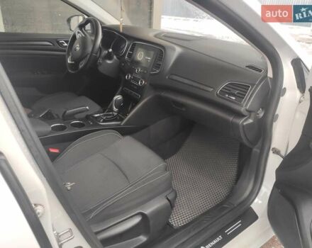 Білий Рено Меган, об'ємом двигуна 1.46 л та пробігом 167 тис. км за 12700 $, фото 16 на Automoto.ua