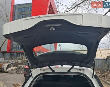 Белый Рено Меган, объемом двигателя 1.46 л и пробегом 200 тыс. км за 13800 $, фото 10 на Automoto.ua