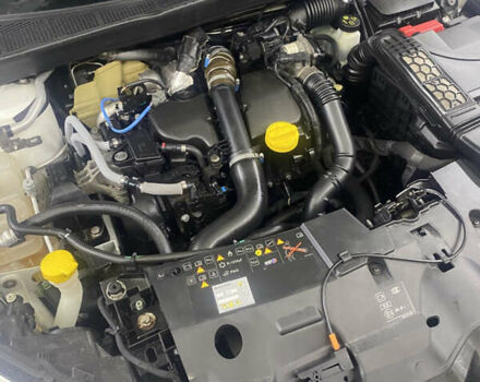 Белый Рено Меган, объемом двигателя 1.46 л и пробегом 177 тыс. км за 14300 $, фото 8 на Automoto.ua