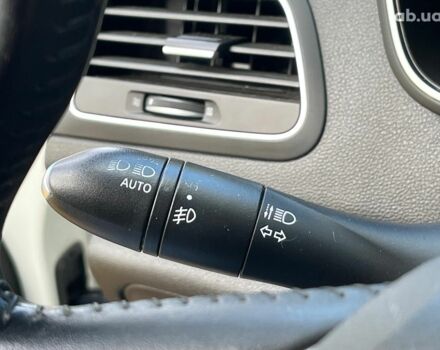 Белый Рено Меган, объемом двигателя 1.5 л и пробегом 250 тыс. км за 10890 $, фото 33 на Automoto.ua