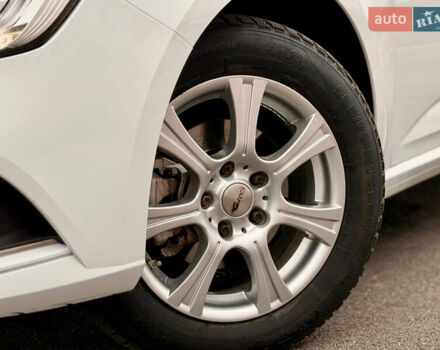Білий Рено Меган, об'ємом двигуна 1.5 л та пробігом 245 тис. км за 13333 $, фото 4 на Automoto.ua