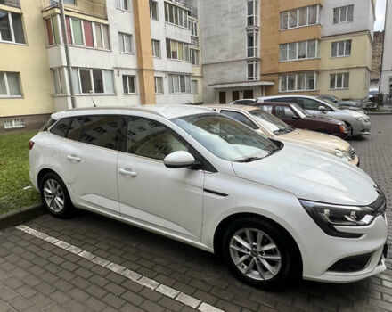 Белый Рено Меган, объемом двигателя 1.46 л и пробегом 182 тыс. км за 10800 $, фото 2 на Automoto.ua