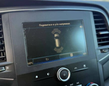 Рено Меган 2018 в Киеве на Automoto.ua Белый Рено Меган, объемом двигателя 1.5 л и пробегом 191 тыс. км за 14499 $, фото 32 на Automoto.ua