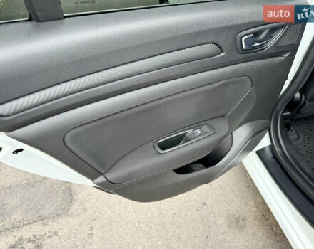 Білий Рено Меган, об'ємом двигуна 1.5 л та пробігом 245 тис. км за 13333 $, фото 40 на Automoto.ua