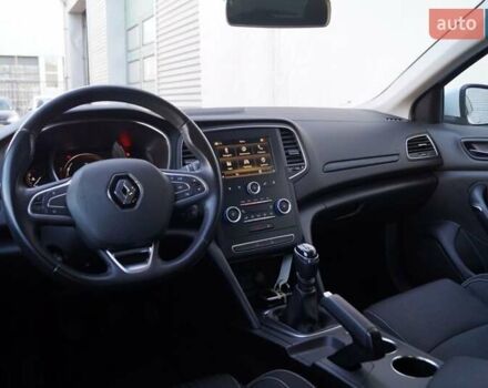 Белый Рено Меган, объемом двигателя 1.46 л и пробегом 225 тыс. км за 11999 $, фото 18 на Automoto.ua