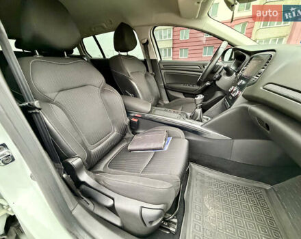 Білий Рено Меган, об'ємом двигуна 1.5 л та пробігом 245 тис. км за 13333 $, фото 59 на Automoto.ua