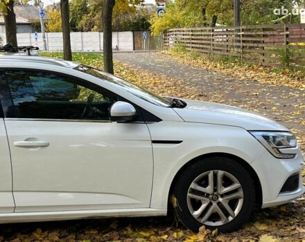 Белый Рено Меган, объемом двигателя 1.5 л и пробегом 250 тыс. км за 10890 $, фото 13 на Automoto.ua