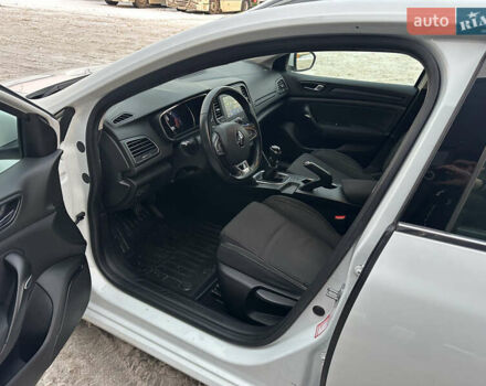 Білий Рено Меган, об'ємом двигуна 1.5 л та пробігом 210 тис. км за 13200 $, фото 16 на Automoto.ua
