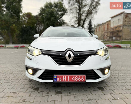 Белый Рено Меган, объемом двигателя 1.46 л и пробегом 179 тыс. км за 13800 $, фото 12 на Automoto.ua