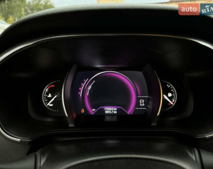 Белый Рено Меган, объемом двигателя 1.46 л и пробегом 179 тыс. км за 13800 $, фото 19 на Automoto.ua