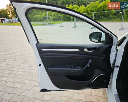 Белый Рено Меган, объемом двигателя 1.5 л и пробегом 114 тыс. км за 18600 $, фото 19 на Automoto.ua