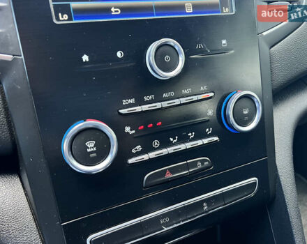 Белый Рено Меган, объемом двигателя 1.5 л и пробегом 182 тыс. км за 14900 $, фото 7 на Automoto.ua