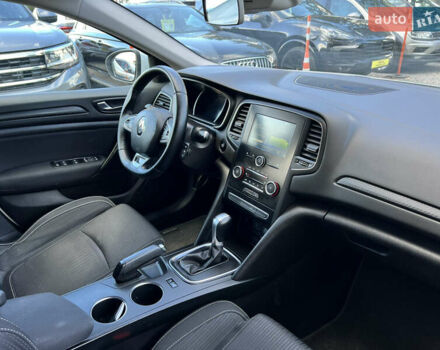 Белый Рено Меган, объемом двигателя 1.5 л и пробегом 182 тыс. км за 14900 $, фото 5 на Automoto.ua