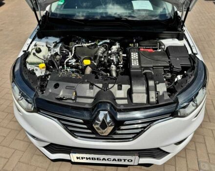 Белый Рено Меган, объемом двигателя 1.5 л и пробегом 198 тыс. км за 13700 $, фото 2 на Automoto.ua