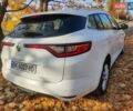Белый Рено Меган, объемом двигателя 1.46 л и пробегом 241 тыс. км за 11900 $, фото 2 на Automoto.ua