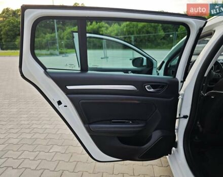 Белый Рено Меган, объемом двигателя 1.5 л и пробегом 114 тыс. км за 18600 $, фото 35 на Automoto.ua