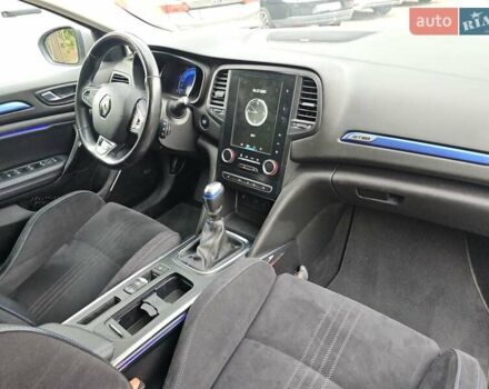 Белый Рено Меган, объемом двигателя 1.46 л и пробегом 210 тыс. км за 14750 $, фото 17 на Automoto.ua