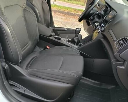 Белый Рено Меган, объемом двигателя 1.5 л и пробегом 222 тыс. км за 12600 $, фото 58 на Automoto.ua