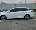 Белый Рено Меган, объемом двигателя 1.5 л и пробегом 295 тыс. км за 12900 $, фото 2 на Automoto.ua