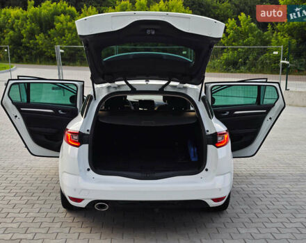 Белый Рено Меган, объемом двигателя 1.5 л и пробегом 114 тыс. км за 18600 $, фото 46 на Automoto.ua