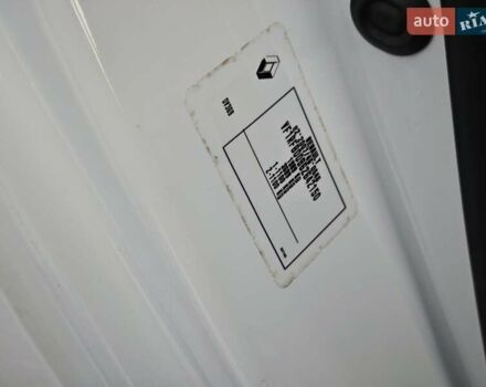 Белый Рено Меган, объемом двигателя 1.5 л и пробегом 114 тыс. км за 18600 $, фото 51 на Automoto.ua