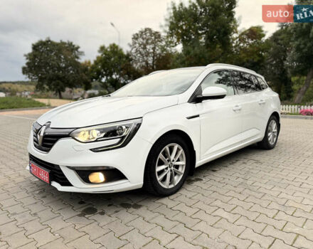 Белый Рено Меган, объемом двигателя 1.46 л и пробегом 179 тыс. км за 13800 $, фото 2 на Automoto.ua