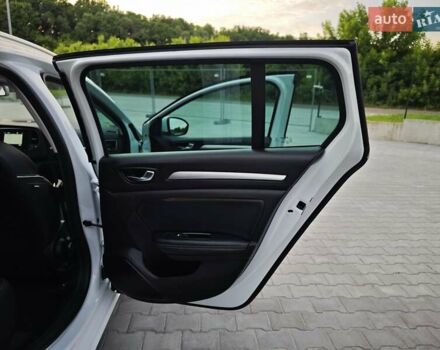 Белый Рено Меган, объемом двигателя 1.5 л и пробегом 114 тыс. км за 18600 $, фото 49 на Automoto.ua